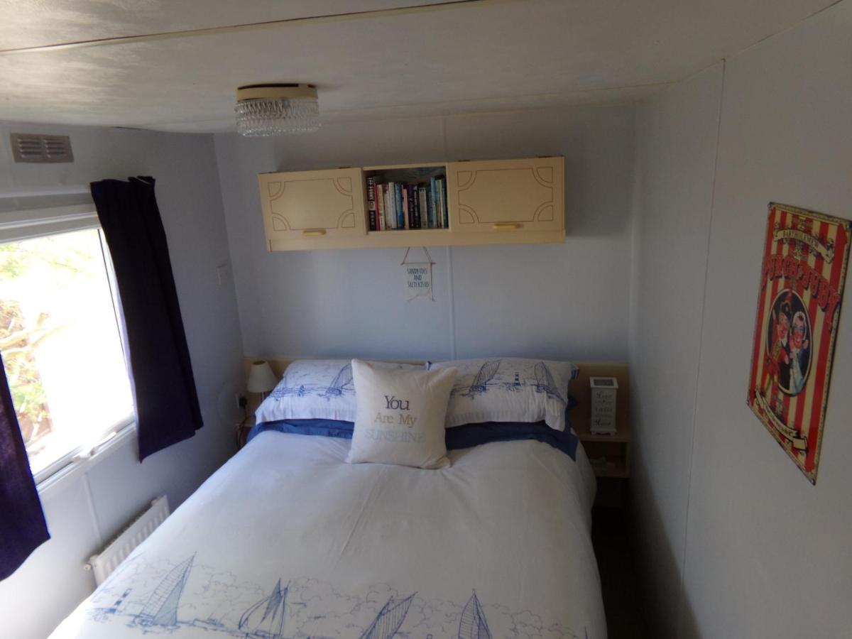 Bacton  Happydaze Caravan מראה חיצוני תמונה